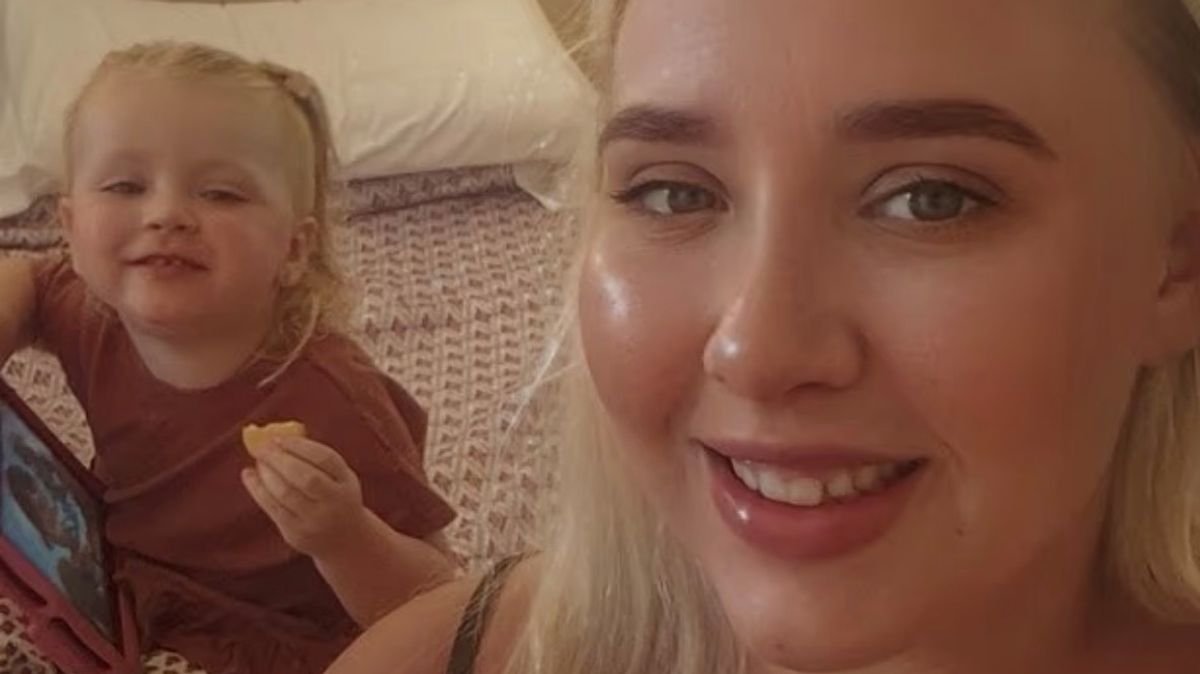 Mum and toddler stranded in Spain after 'quietly introduced' passport rule stops them flying home to UK