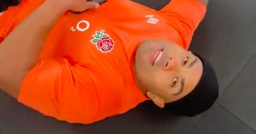England's Joe Marler terrifies Kyle Sinckler with hysterical prank