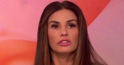 Katie Price shunned at school gates and left standing by herself