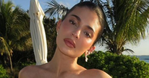Kylie Jenner leaves fans convinced she'd 'eloped' with Timothée Chalamet