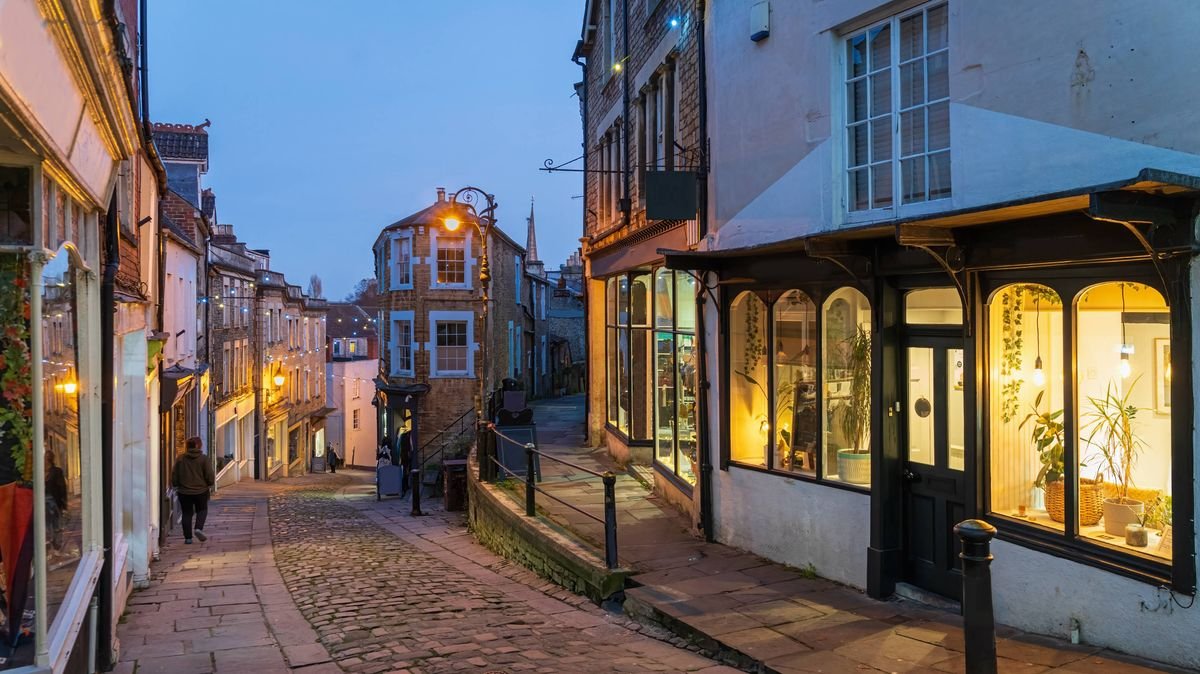 I visited a quaint UK town with hardly any tourists - it's a must-see