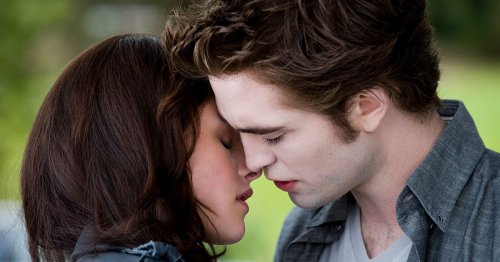 Twilight director was concerned about Robert Pattinson and Kristen Stewart kiss