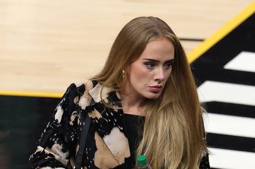 Adele bricht in Tränen aus, weil sie Konzerte in Las Vegas verschieben muss