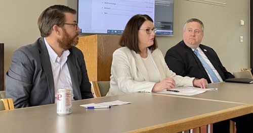 Director of Missouri’s long-troubled public assistance agency announces retirement