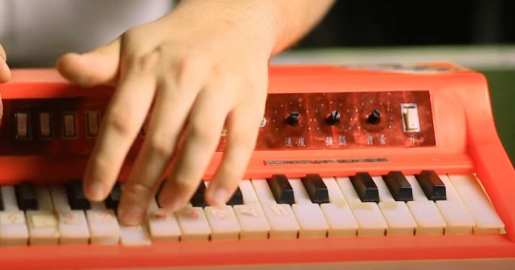 Synths - cover