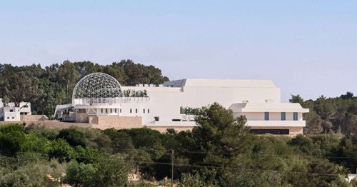 ​Take a look at the first photos of Ibiza’s new “hyperclub”, [UNVRS]