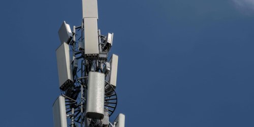 The best 5G pure-play investment is in cellphone-tower operators