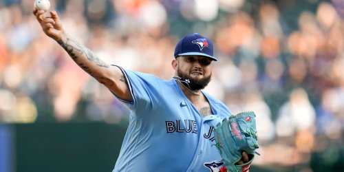 Back with Blue Jays, Manoah (8 K's) looks like himself again