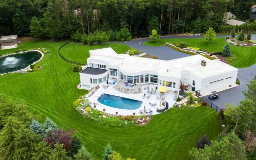 Luxury home for $3.25M provides panoramic views for resort-like living in Grand Rapids