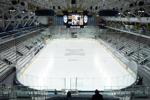 Michigan gets commitment from projected NHL first-round pick