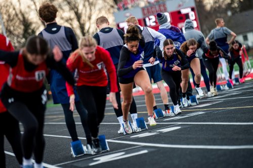 Saginaw-area sports highlights: Nouvel sophomore claims three regional titles