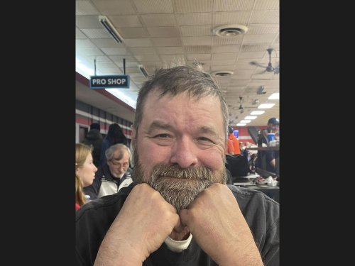 Man who died while reconnecting gravel hauler remembered for humor, trivia skill