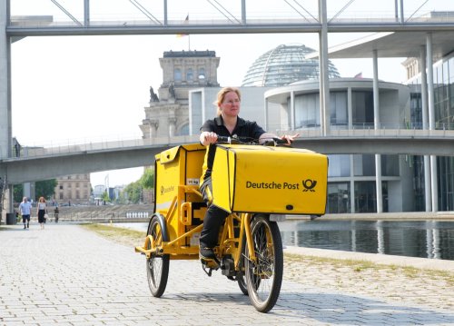 Deutsche Post liefert Ausweisdokumente ab Mai 2025 nach Hause