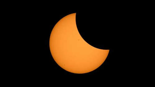 NASA shares guide on how to view and shoot the April 8 solar eclipse