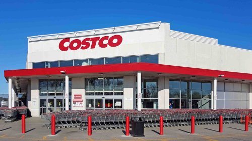 Costco Warns Customers Of New Text Scams Targeting Canadians | Flipboard