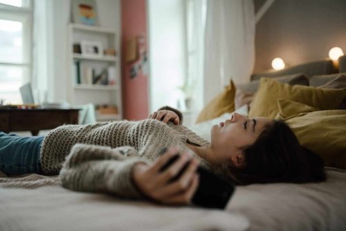 The Signs of Puberty in Girls That Every Mom Needs to Know