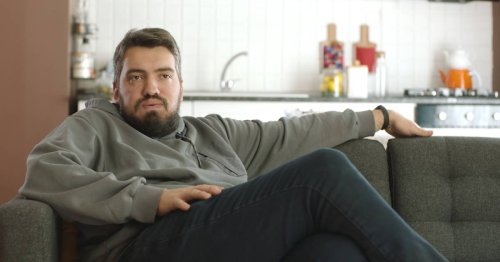 This man , 40, owes $30K in personal loans — one at a shocking rate of 300%. Here’s why The Ramsey Show co-hosts say his money choices make them ‘dizzy’