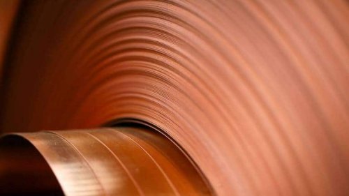 Copper extends retreat to below $8,000 for first time since May