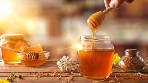 17 effective home remedies for cough in children, from turmeric milk to dark honey with warm water and more