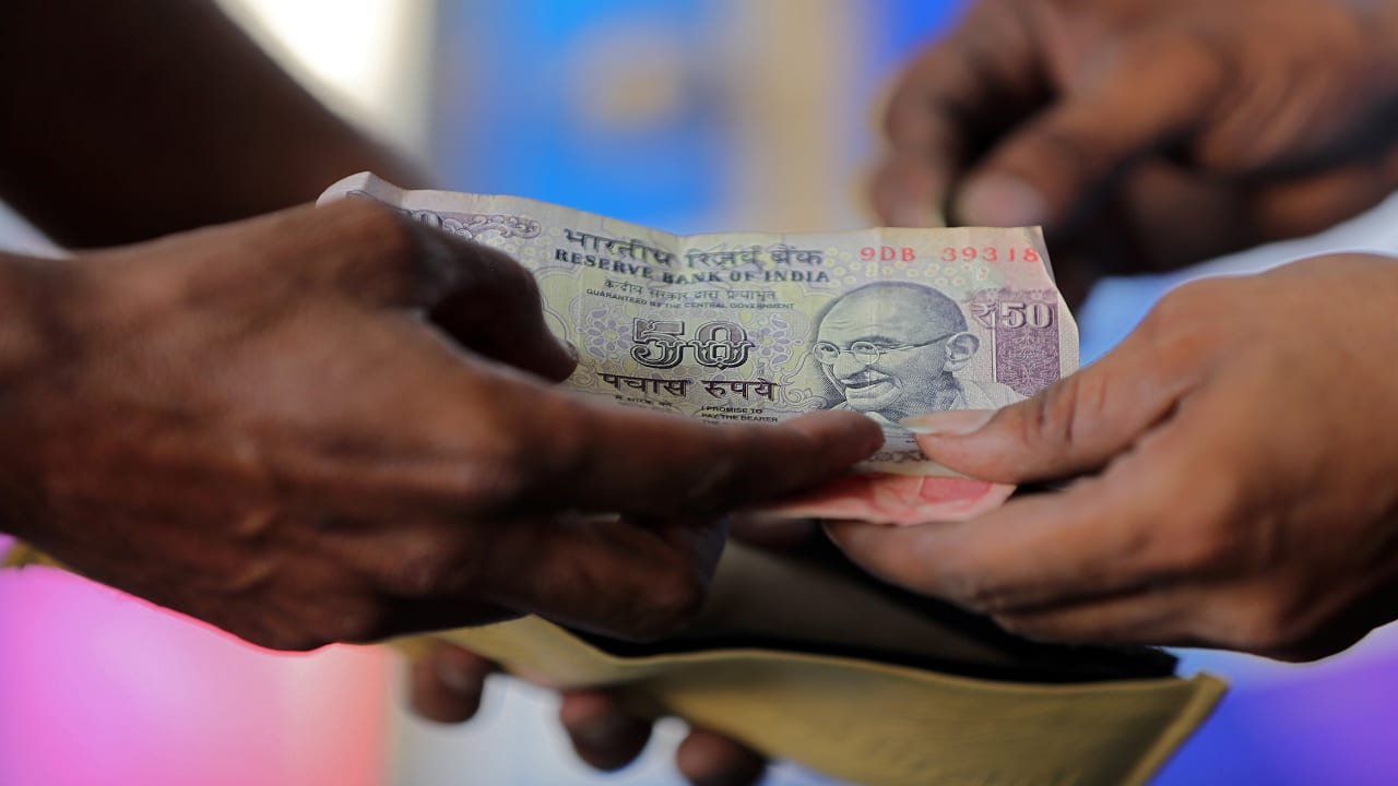 Currency Check: Rupee opens higher at 95.26/$ as softer oil, weak dollar lift sentiment