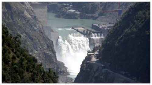 Panic in Pakistan as India vows to cut off water supply over Kashmir