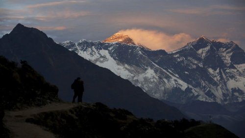 Bengal climber among 2 dead on Mt Everest; report says he ‘refused to descend’