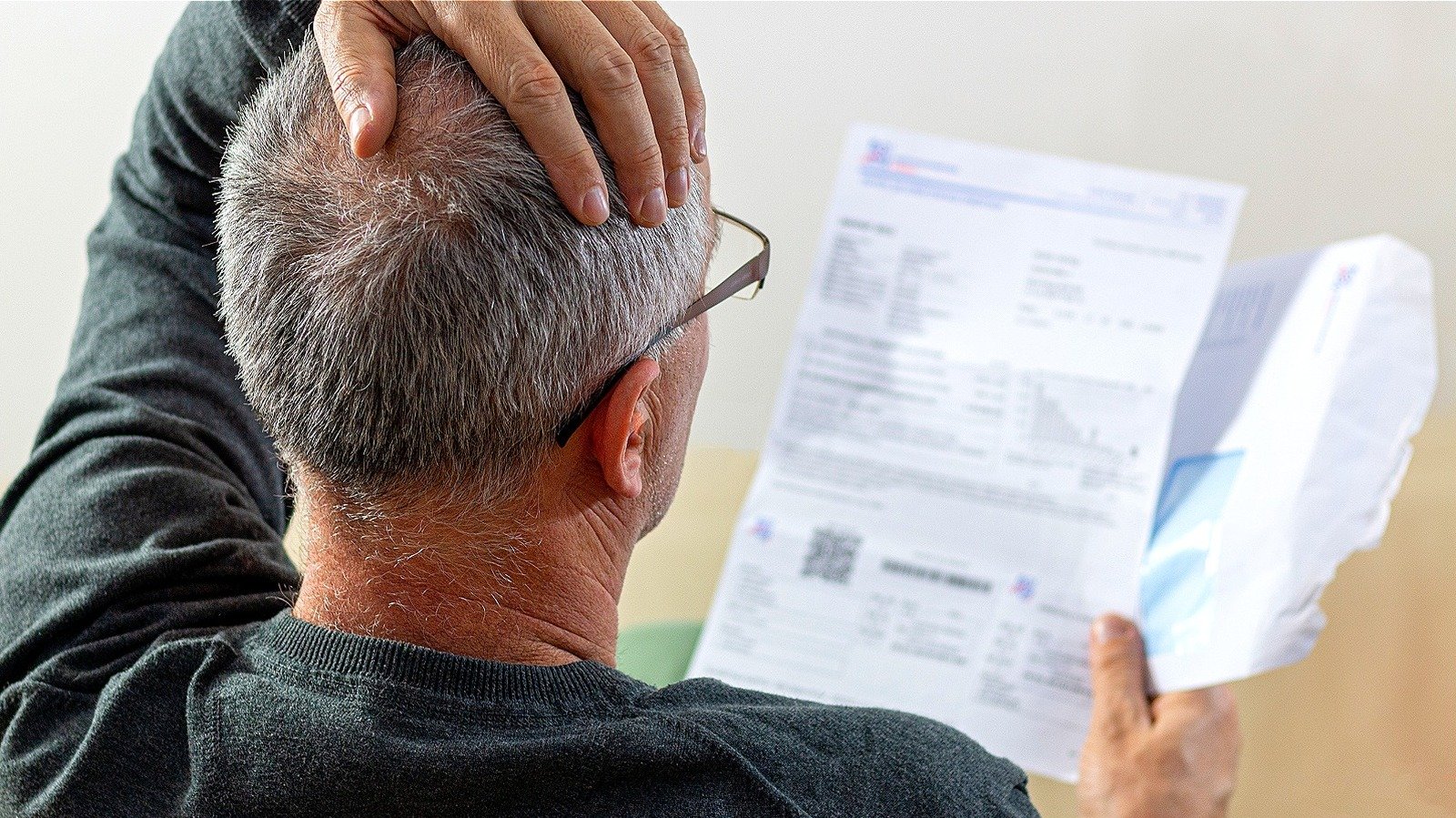 13 Common Financial Mistakes You're Probably Making Right Now