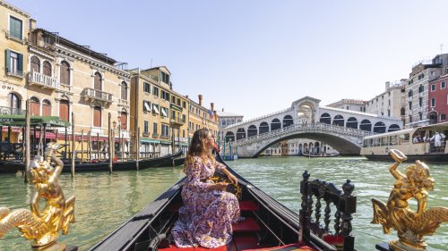 Don't Waste Your Money On The World's 5 Most Disappointing Tourist Attractions