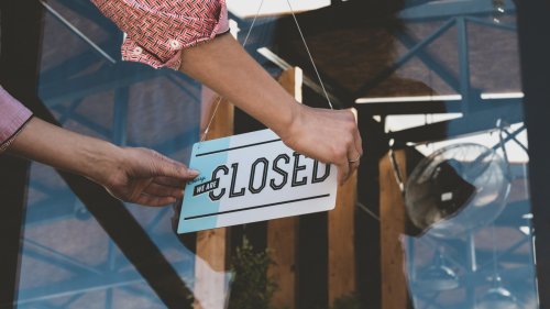 3 Popular American Bank Chains Are Closing Branches And The Reasons Couldn't Be Clearer
