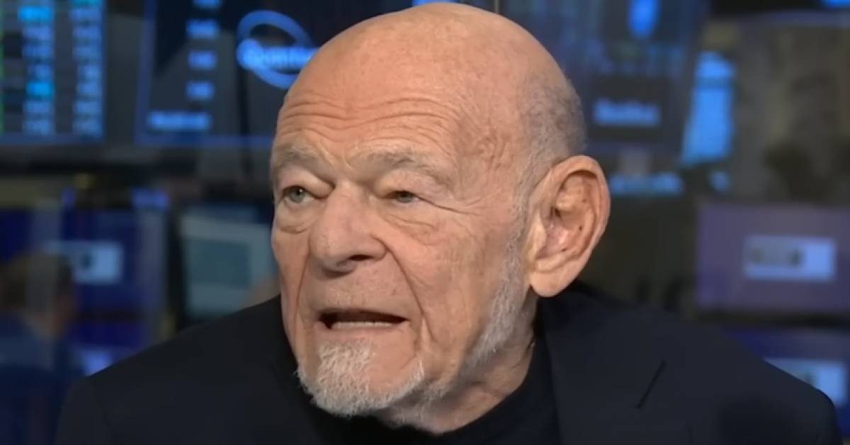 'The Fed screwed up': Real estate billionaire Sam Zell just warned that hot inflation isn't going away anytime soon — here are 3 shockproof assets to help protect your wealth