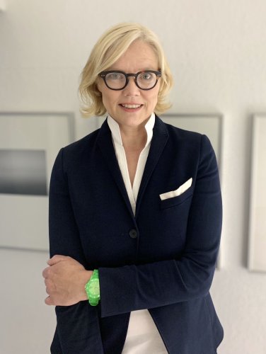 Kunsthistorikerin Ulrike Gehring bekommt deutschen Lichtkunstpreis