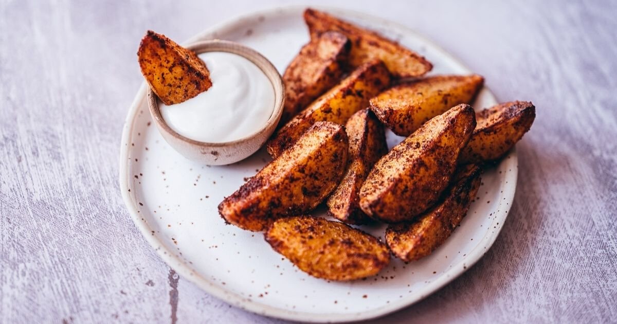 Crispy Air Fryer Potato Wedges