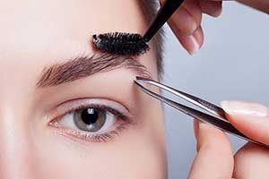 Eyebrow Shaping: Why Every Brow Can Be Improved