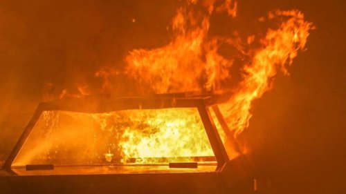 Drei Autos brennen in Prenzlauer Berg aus