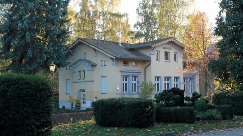 Clan in Berlin: Keine schnelle Einigung im Streit um Räumung von Villa