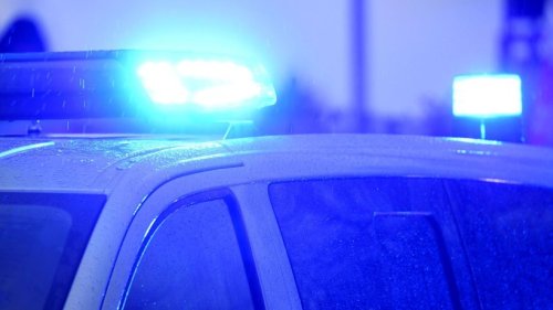 Neukölln: Zwei Polizeiautos mutmaßlich angezündet