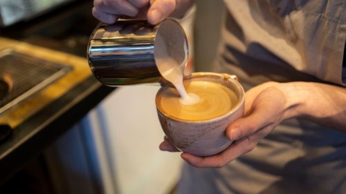 Kaffee am Morgen: Warum es auf leeren Magen ungesund ist