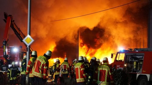 Polizei: Schaden bei Großbrand über 200 Millionen Euro