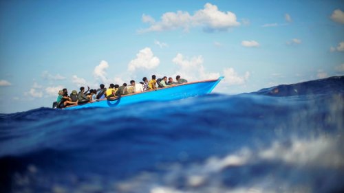 Flüchtlingskrise: Weber will Zäune an EU-Außengrenzen bauen