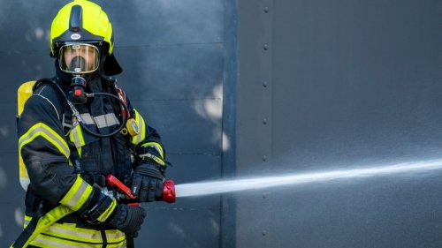 Berliner Supermarkt in Flammen: Großeinsatz für Feuerwehr