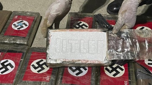 Nazi-Kokain mit Hakenkreuz: Polizei in Peru macht erstaunlichen Fund
