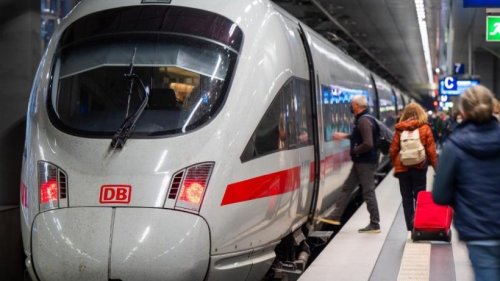 Bislang 200 Fahrgäste ohne 3G-Nachweis aus Zügen verwiesen
