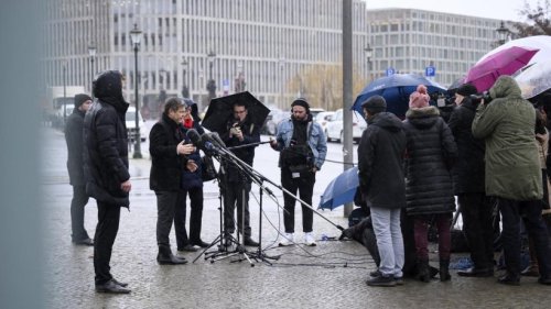 Wetter in Berlin heute & morgen: DWD warnt vor Sturmböen