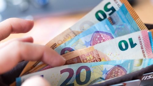 Bürgergeld, Rente, 49-Euro-Ticket: Das ändert sich 2023