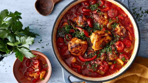 Andalusischer Hähnchen-Chorizo-Schmortopf