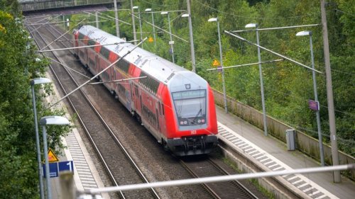 Bahn bereitet RE-1-Strecke für längere Züge vor