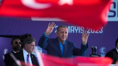 Türkische Opposition legt im Parlament zu