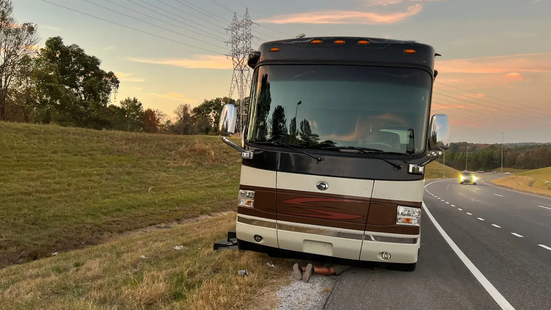 Tilting, Snapping, and Chewing: Our Wildest RV Breakdowns & What They Taught Us