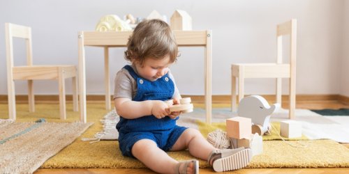 Activities for a 15-month-old: Fostering baby's development