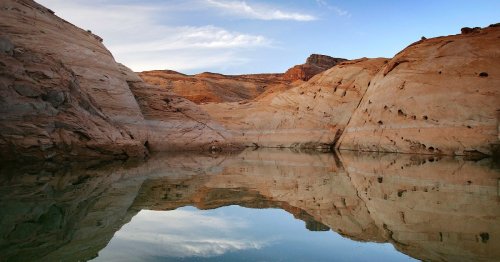 Foreign firms sucking "virtual" water from America's parched Southwest